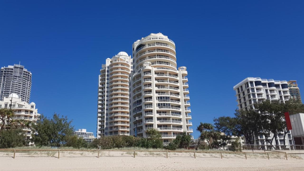 Apr Private Suites Moroccan By The Beach ゴールドコースト エクステリア 写真