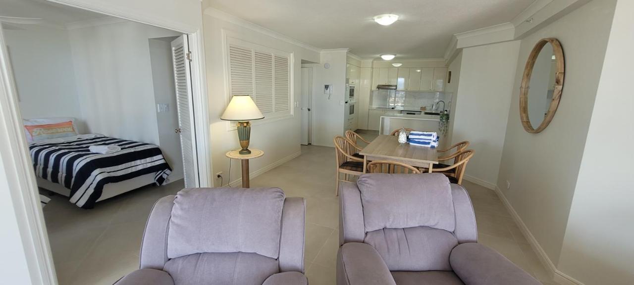 Apr Private Suites Moroccan By The Beach ゴールドコースト エクステリア 写真