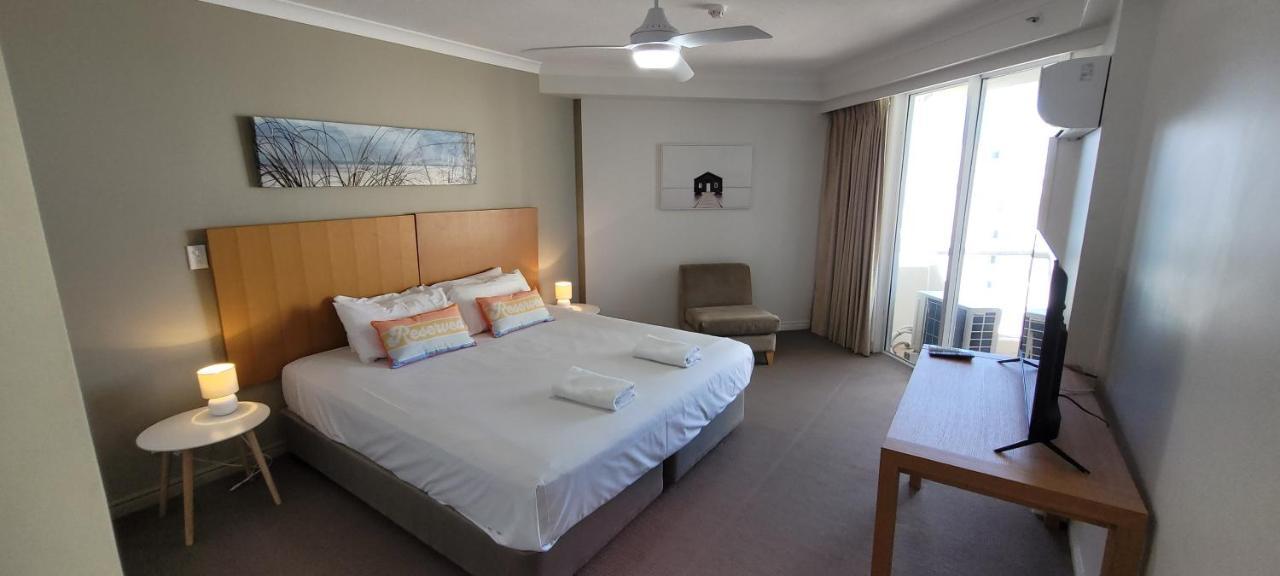 Apr Private Suites Moroccan By The Beach ゴールドコースト エクステリア 写真