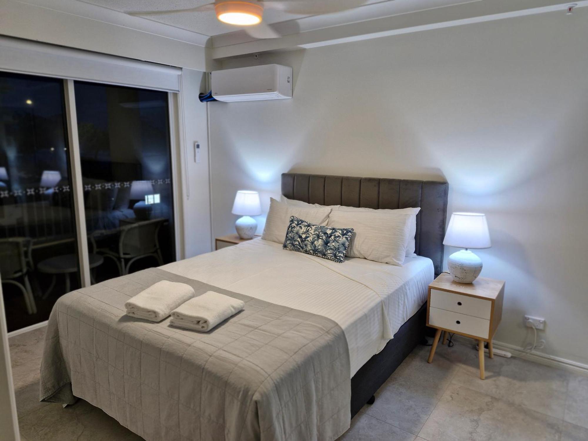 Apr Private Suites Moroccan By The Beach ゴールドコースト エクステリア 写真